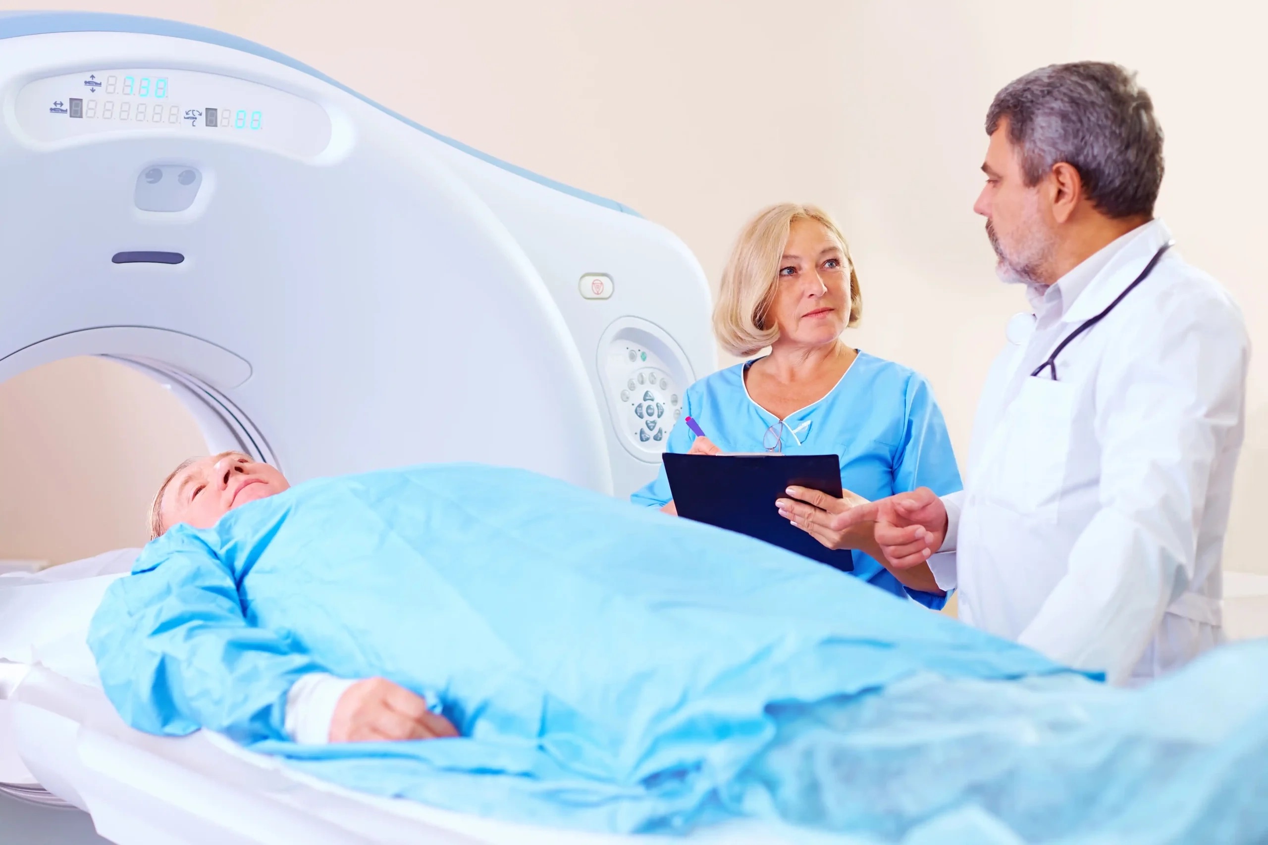 radiotherapie et curietherapie soigner cancer prostate scaled 1